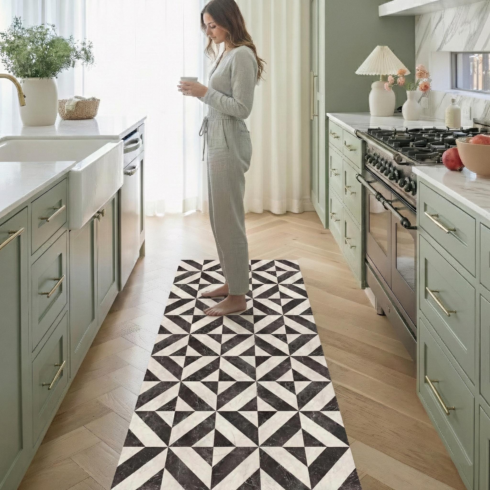 Waterproof cushioned kitchen mat for busy home floors